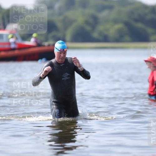 22.06.2025 - Viking Triathlon H.Heesch http://msf.ph/oto/8063050 22.06.2025 10:51:47 Schwimmen 169, 292 meine-sportfotos.de