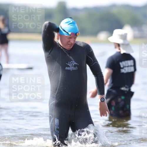 22.06.2025 - Viking Triathlon H.Heesch http://msf.ph/oto/8063057 22.06.2025 10:51:56 Schwimmen 169, 542 meine-sportfotos.de