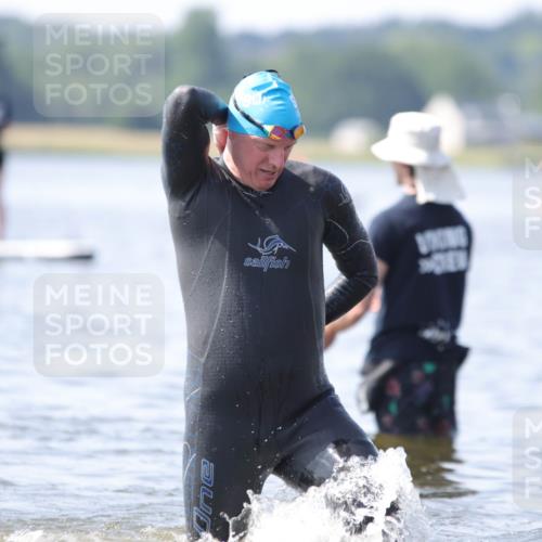 22.06.2025 - Viking Triathlon H.Heesch http://msf.ph/oto/8063058 22.06.2025 10:51:56 Schwimmen 169, 542 meine-sportfotos.de