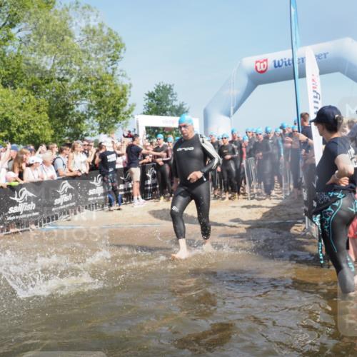 22.06.2025 - Viking Triathlon KatJ http://msf.ph/oto/8063081 22.06.2025 10:01:59 Schwimmen 3, 17, 80, 91, 127, 137, 278, 299, 304, 365, 415, 435, 449, 551, 618 meine-sportfotos.de