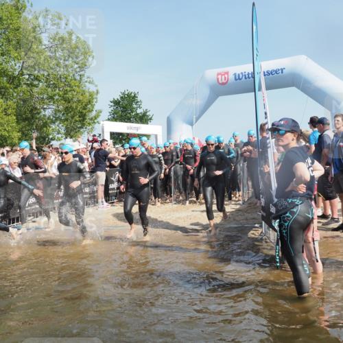 22.06.2025 - Viking Triathlon KatJ http://msf.ph/oto/8063152 22.06.2025 10:02:03 Schwimmen 3, 17, 80, 91, 127, 137, 278, 299, 304, 365, 415, 435, 449, 492, 551 meine-sportfotos.de