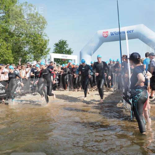 22.06.2025 - Viking Triathlon KatJ http://msf.ph/oto/8063199 22.06.2025 10:02:08 Schwimmen 107, 127, 137, 149, 247, 278, 299, 365, 387, 415, 435, 449, 492, 522 meine-sportfotos.de