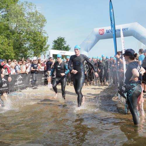 22.06.2025 - Viking Triathlon KatJ http://msf.ph/oto/8063215 22.06.2025 10:02:09 Schwimmen 21, 107, 127, 137, 139, 149, 207, 247, 309, 365, 382, 387, 415, 492, 522 meine-sportfotos.de