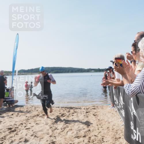 22.06.2025 - Viking Triathlon MichiJ http://msf.ph/oto/8063234 22.06.2025 10:22:53 Schwimmen 100 meine-sportfotos.de