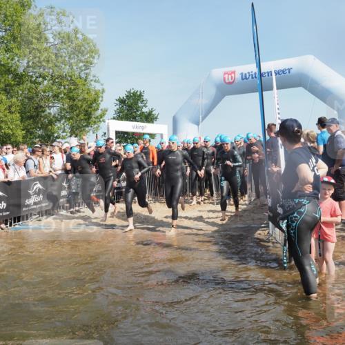 22.06.2025 - Viking Triathlon KatJ http://msf.ph/oto/8063238 22.06.2025 10:02:12 Schwimmen 21, 107, 127, 137, 139, 149, 207, 247, 309, 365, 382, 387, 415, 492, 522 meine-sportfotos.de