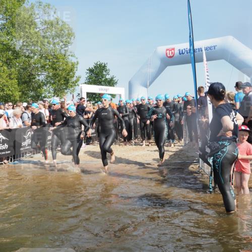 22.06.2025 - Viking Triathlon KatJ http://msf.ph/oto/8063246 22.06.2025 10:02:13 Schwimmen 21, 107, 127, 137, 139, 149, 207, 247, 309, 365, 382, 387, 415, 492, 522 meine-sportfotos.de