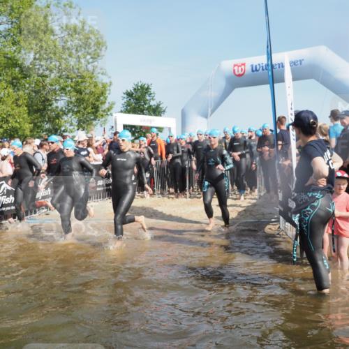 22.06.2025 - Viking Triathlon KatJ http://msf.ph/oto/8063251 22.06.2025 10:02:13 Schwimmen 21, 107, 127, 137, 139, 149, 207, 247, 309, 365, 382, 387, 415, 492, 522 meine-sportfotos.de