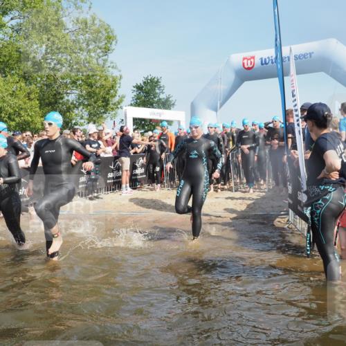 22.06.2025 - Viking Triathlon KatJ http://msf.ph/oto/8063261 22.06.2025 10:02:13 Schwimmen 21, 107, 127, 137, 139, 149, 207, 247, 309, 365, 382, 387, 415, 492, 522 meine-sportfotos.de