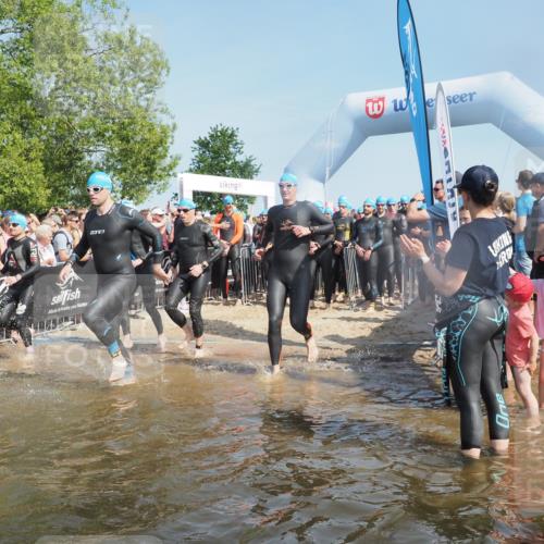 22.06.2025 - Viking Triathlon KatJ http://msf.ph/oto/8063292 22.06.2025 10:02:19 Schwimmen 21, 75, 139, 207, 247, 255, 265, 309, 331, 382, 464, 469, 522 meine-sportfotos.de