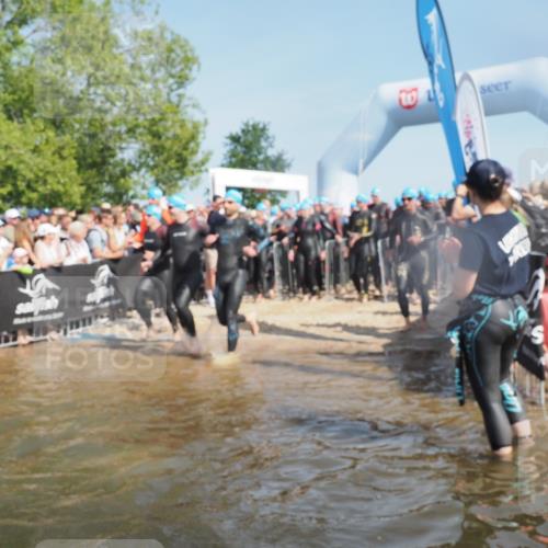 22.06.2025 - Viking Triathlon KatJ http://msf.ph/oto/8063323 22.06.2025 10:02:23 Schwimmen 21, 75, 78, 103, 139, 180, 207, 255, 265, 283, 309, 331, 382, 464, 469 meine-sportfotos.de