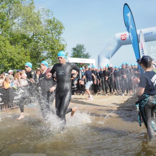 22.06.2025 - Viking Triathlon KatJ http://msf.ph/oto/8063386 22.06.2025 10:02:28 Schwimmen 75, 78, 103, 180, 188, 189, 255, 265, 283, 297, 331, 464, 469, 520, 532, 549 meine-sportfotos.de