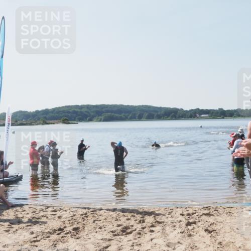 22.06.2025 - Viking Triathlon MichiJ http://msf.ph/oto/8063392 22.06.2025 10:24:52 Schwimmen 4, 329, 521 meine-sportfotos.de