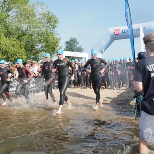 22.06.2025 - Viking Triathlon KatJ http://msf.ph/oto/8063439 22.06.2025 10:02:39 Schwimmen 114, 161, 193, 264, 297, 323, 366, 427, 429, 513, 546, 552 meine-sportfotos.de