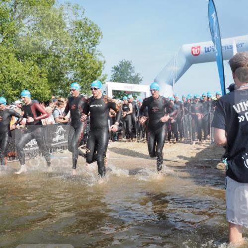 22.06.2025 - Viking Triathlon KatJ http://msf.ph/oto/8063442 22.06.2025 10:02:39 Schwimmen 114, 161, 193, 264, 297, 323, 366, 427, 429, 513, 546, 552 meine-sportfotos.de