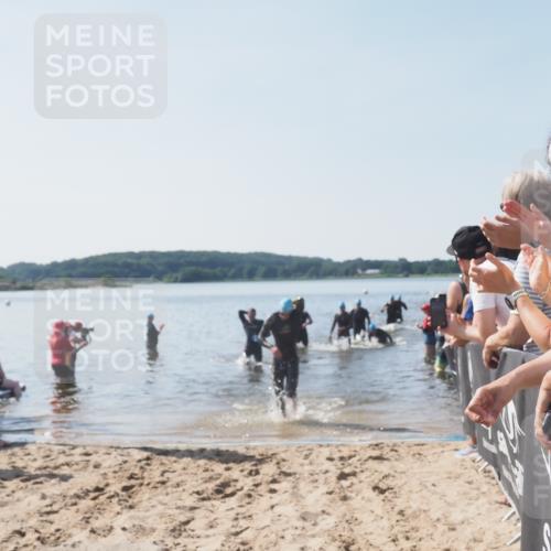 22.06.2025 - Viking Triathlon MichiJ http://msf.ph/oto/8063637 22.06.2025 10:25:44 Schwimmen 2, 10, 420, 455, 485, 544, 557 meine-sportfotos.de