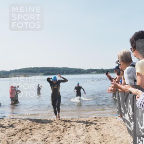 22.06.2025 - Viking Triathlon MichiJ http://msf.ph/oto/8063910 22.06.2025 10:26:20 Schwimmen 9, 526 meine-sportfotos.de