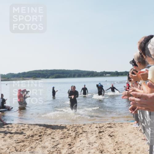 22.06.2025 - Viking Triathlon MichiJ http://msf.ph/oto/8064017 22.06.2025 10:27:02 Schwimmen 52, 81, 145, 288, 623, 661 meine-sportfotos.de