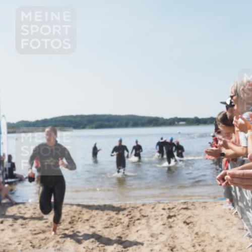 22.06.2025 - Viking Triathlon MichiJ http://msf.ph/oto/8064030 22.06.2025 10:27:04 Schwimmen 52, 81, 145, 288, 623, 661 meine-sportfotos.de