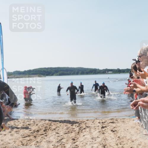 22.06.2025 - Viking Triathlon MichiJ http://msf.ph/oto/8064033 22.06.2025 10:27:04 Schwimmen 52, 81, 145, 288, 623, 661 meine-sportfotos.de