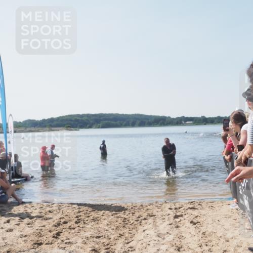 22.06.2025 - Viking Triathlon MichiJ http://msf.ph/oto/8064417 22.06.2025 10:28:14 Schwimmen 367 meine-sportfotos.de
