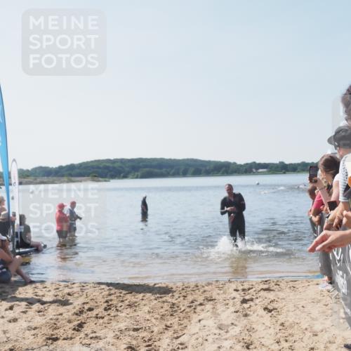 22.06.2025 - Viking Triathlon MichiJ http://msf.ph/oto/8064423 22.06.2025 10:28:15 Schwimmen 367 meine-sportfotos.de