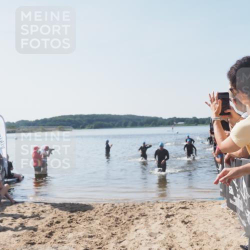 22.06.2025 - Viking Triathlon MichiJ http://msf.ph/oto/8064467 22.06.2025 10:28:46 Schwimmen 15, 258, 301, 368, 414 meine-sportfotos.de
