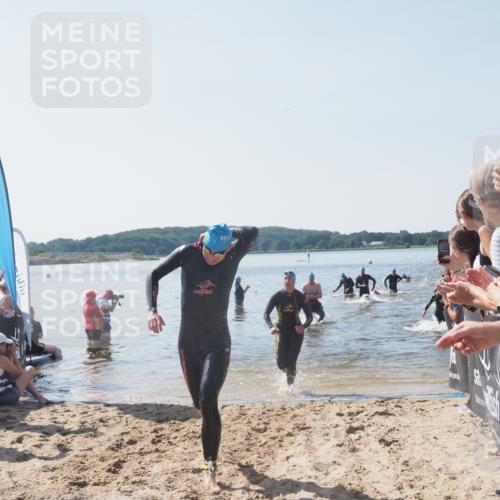 22.06.2025 - Viking Triathlon MichiJ http://msf.ph/oto/8064536 22.06.2025 10:28:54 Schwimmen 12, 15, 152, 301, 310, 368, 384, 414, 443, 604, 628 meine-sportfotos.de