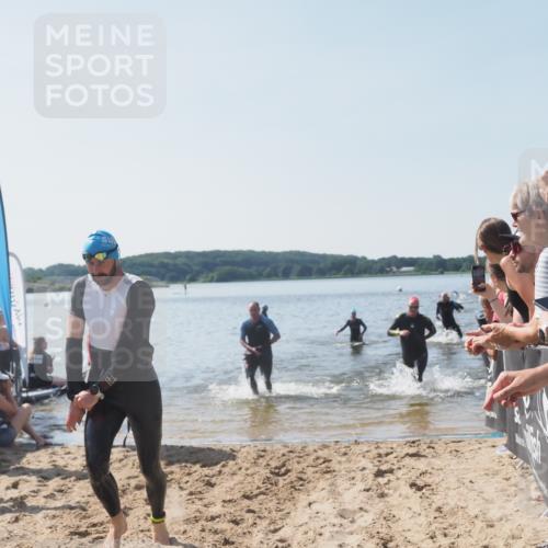 22.06.2025 - Viking Triathlon MichiJ http://msf.ph/oto/8064754 22.06.2025 10:29:19 Schwimmen 7, 11, 30, 33, 243, 458, 612, 652 meine-sportfotos.de