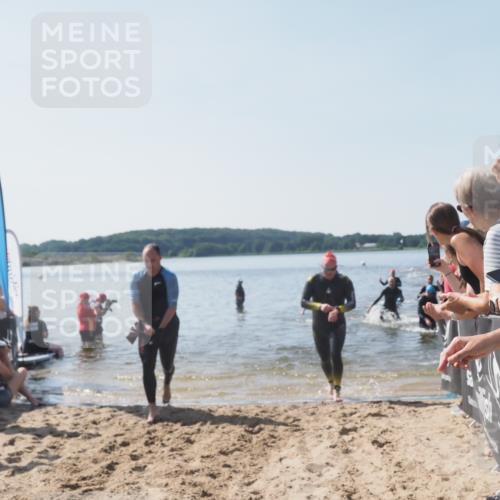 22.06.2025 - Viking Triathlon MichiJ http://msf.ph/oto/8064771 22.06.2025 10:29:22 Schwimmen 11, 30, 33, 243, 458, 612, 652 meine-sportfotos.de