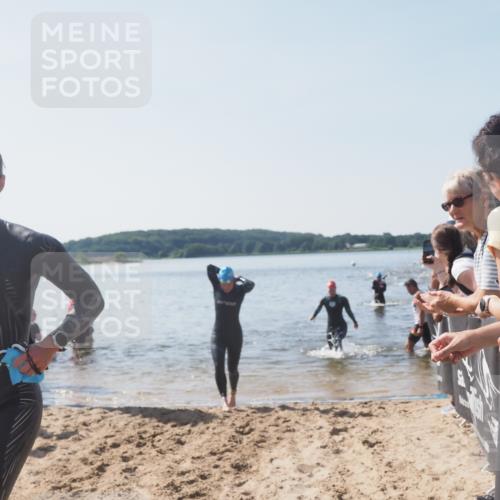 22.06.2025 - Viking Triathlon MichiJ http://msf.ph/oto/8064864 22.06.2025 10:29:33 Schwimmen 6, 243, 612 meine-sportfotos.de