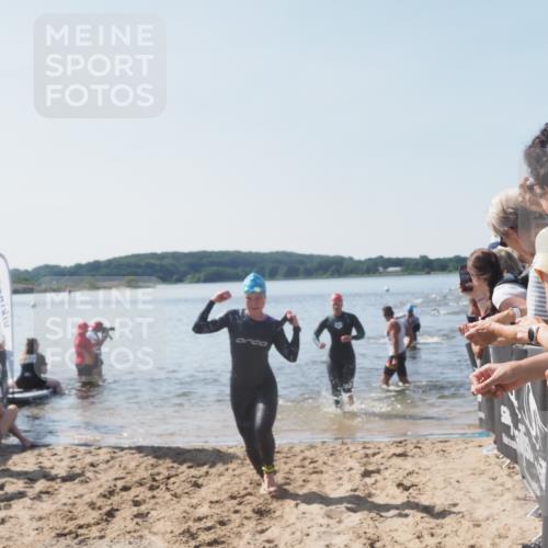 22.06.2025 - Viking Triathlon MichiJ http://msf.ph/oto/8064876 22.06.2025 10:29:34 Schwimmen 6, 243, 612 meine-sportfotos.de