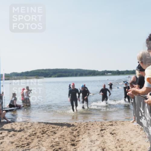 22.06.2025 - Viking Triathlon MichiJ http://msf.ph/oto/8065131 22.06.2025 10:30:22 Schwimmen 132, 381, 393, 491, 551, 626, 643 meine-sportfotos.de