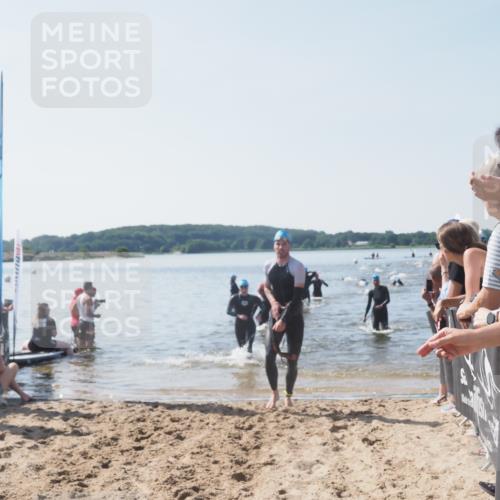22.06.2025 - Viking Triathlon MichiJ http://msf.ph/oto/8065217 22.06.2025 10:30:38 Schwimmen 13, 188, 393, 551, 630, 651 meine-sportfotos.de