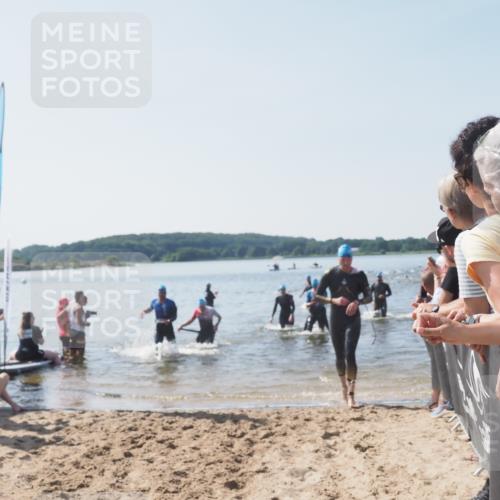22.06.2025 - Viking Triathlon MichiJ http://msf.ph/oto/8065408 22.06.2025 10:31:07 Schwimmen 45, 216, 237, 330, 347, 352, 510, 549 meine-sportfotos.de