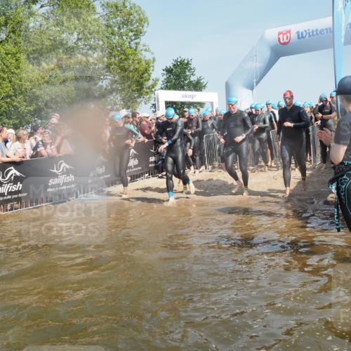 22.06.2025 - Viking Triathlon KatJ http://msf.ph/oto/8065492 22.06.2025 10:05:59 Schwimmen 68, 128, 144, 169, 249, 269, 275, 390, 397, 441, 442, 460, 465, 489, 508, 644 meine-sportfotos.de