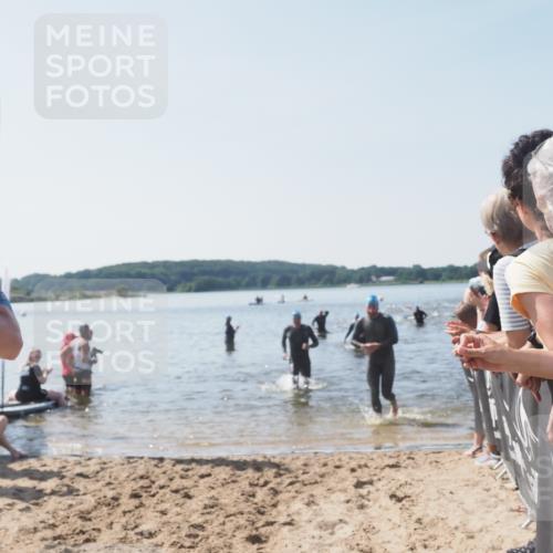 22.06.2025 - Viking Triathlon MichiJ http://msf.ph/oto/8065498 22.06.2025 10:31:17 Schwimmen 8, 216, 236, 237, 311, 330, 549 meine-sportfotos.de