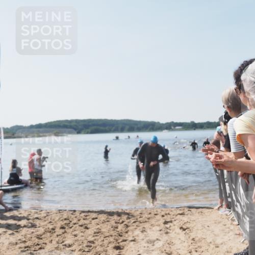 22.06.2025 - Viking Triathlon MichiJ http://msf.ph/oto/8065501 22.06.2025 10:31:18 Schwimmen 8, 216, 236, 311, 330 meine-sportfotos.de