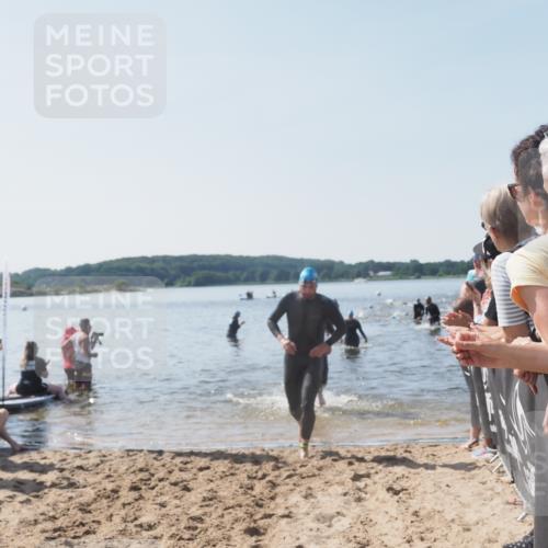 22.06.2025 - Viking Triathlon MichiJ http://msf.ph/oto/8065509 22.06.2025 10:31:19 Schwimmen 3, 8, 216, 236, 311, 330, 469 meine-sportfotos.de