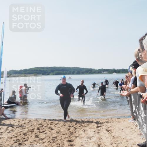 22.06.2025 - Viking Triathlon MichiJ http://msf.ph/oto/8065530 22.06.2025 10:31:30 Schwimmen 3, 8, 137, 158, 236, 311, 340, 469, 613, 648 meine-sportfotos.de