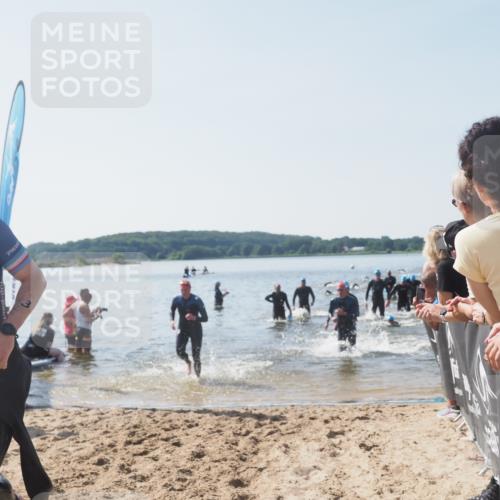 22.06.2025 - Viking Triathlon MichiJ http://msf.ph/oto/8065605 22.06.2025 10:31:40 Schwimmen 3, 98, 99, 124, 125, 137, 158, 189, 224, 340, 350, 469, 555, 613, 648 meine-sportfotos.de