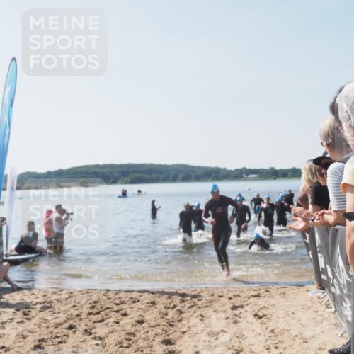 22.06.2025 - Viking Triathlon MichiJ http://msf.ph/oto/8065638 22.06.2025 10:31:44 Schwimmen 87, 98, 99, 124, 125, 137, 158, 189, 224, 340, 350, 435, 507, 555, 613, 648, 658 meine-sportfotos.de