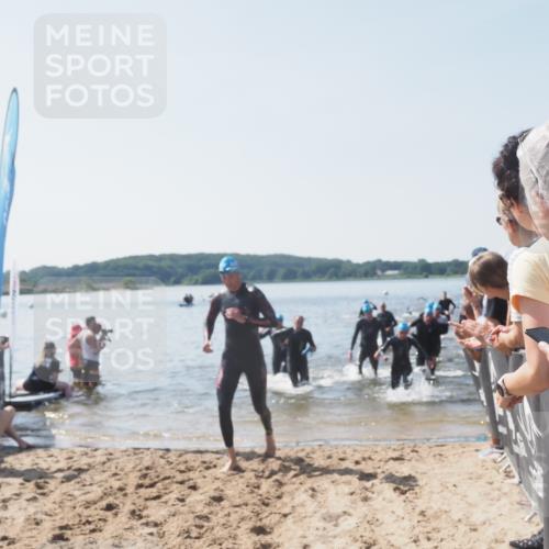 22.06.2025 - Viking Triathlon MichiJ http://msf.ph/oto/8065648 22.06.2025 10:31:46 Schwimmen 87, 98, 99, 124, 125, 137, 158, 189, 224, 340, 350, 435, 507, 555, 658 meine-sportfotos.de