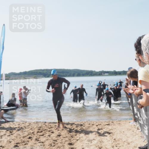 22.06.2025 - Viking Triathlon MichiJ http://msf.ph/oto/8065651 22.06.2025 10:31:46 Schwimmen 87, 98, 99, 124, 125, 137, 158, 189, 224, 340, 350, 435, 507, 555, 658 meine-sportfotos.de