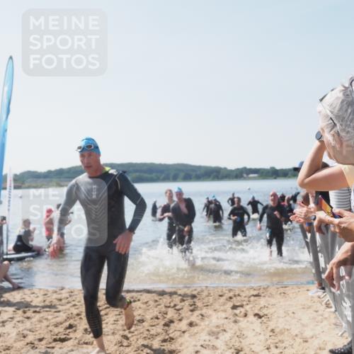 22.06.2025 - Viking Triathlon MichiJ http://msf.ph/oto/8065769 22.06.2025 10:32:01 Schwimmen 63, 87, 193, 207, 226, 271, 435, 449, 464, 488, 507, 658 meine-sportfotos.de