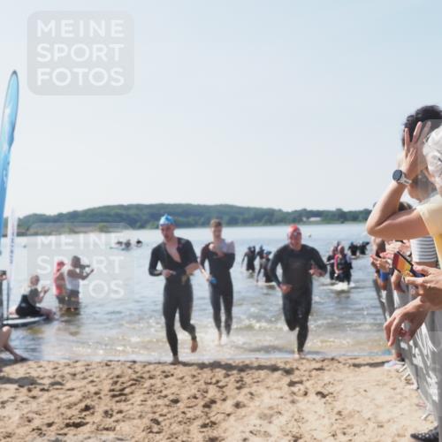 22.06.2025 - Viking Triathlon MichiJ http://msf.ph/oto/8065779 22.06.2025 10:32:02 Schwimmen 63, 87, 193, 207, 226, 271, 435, 449, 464, 488, 507, 658 meine-sportfotos.de