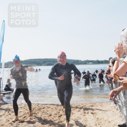 22.06.2025 - Viking Triathlon MichiJ http://msf.ph/oto/8065788 22.06.2025 10:32:03 Schwimmen 63, 87, 193, 207, 226, 271, 435, 449, 464, 488, 658 meine-sportfotos.de