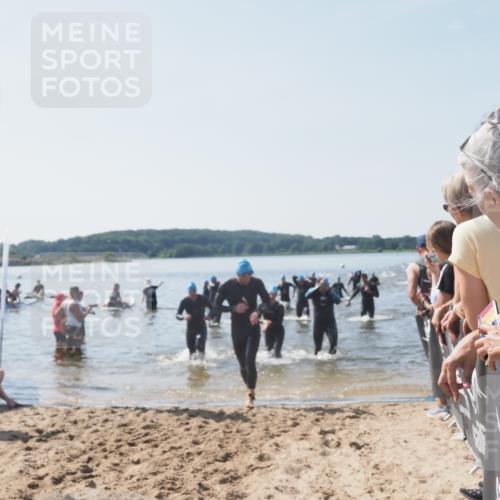 22.06.2025 - Viking Triathlon MichiJ http://msf.ph/oto/8066227 22.06.2025 10:33:37 Schwimmen 5, 38, 149, 255, 304, 348, 382, 457, 522, 524 meine-sportfotos.de