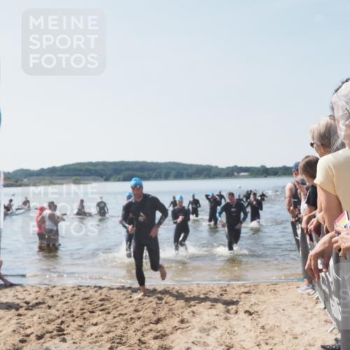 22.06.2025 - Viking Triathlon MichiJ http://msf.ph/oto/8066231 22.06.2025 10:33:37 Schwimmen 5, 38, 149, 255, 304, 348, 382, 457, 522, 524 meine-sportfotos.de