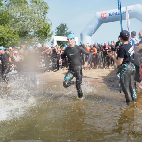 22.06.2025 - Viking Triathlon KatJ http://msf.ph/oto/8066415 22.06.2025 10:07:04 Schwimmen 64, 123, 183, 190, 244, 321, 328, 369, 402, 431, 467, 468, 479, 494, 498, 519, 631, 649 meine-sportfotos.de