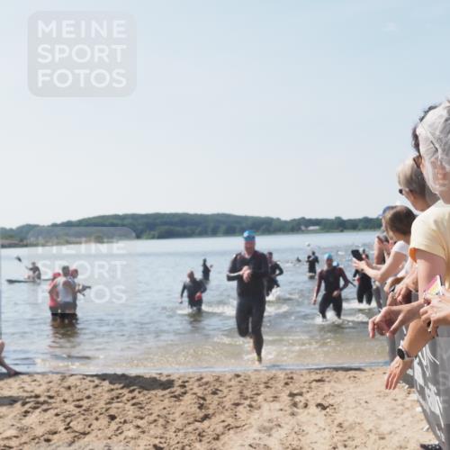 22.06.2025 - Viking Triathlon MichiJ http://msf.ph/oto/8066423 22.06.2025 10:34:11 Schwimmen 46, 70, 294, 297, 429, 478, 527, 532, 618, 635 meine-sportfotos.de